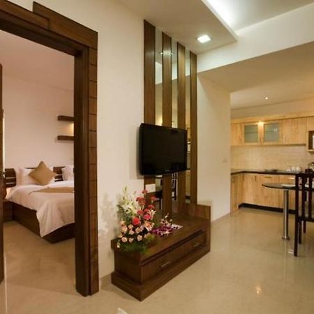 The Nines Business Hotel Bangalore Exterior photo