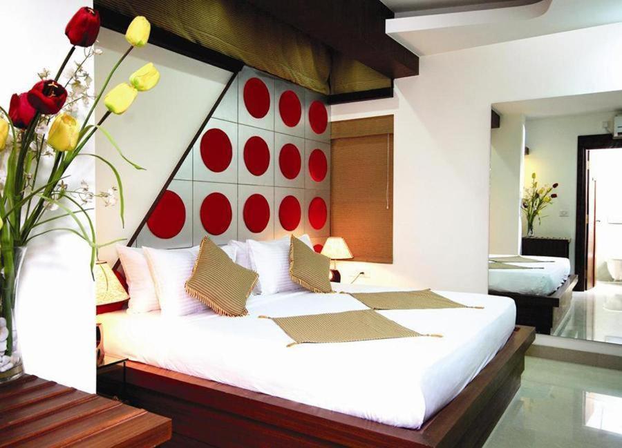 The Nines Business Hotel Bangalore Room photo