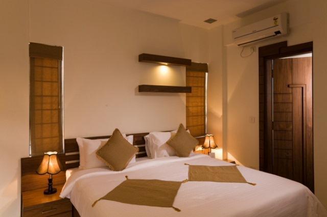 The Nines Business Hotel Bangalore Exterior photo